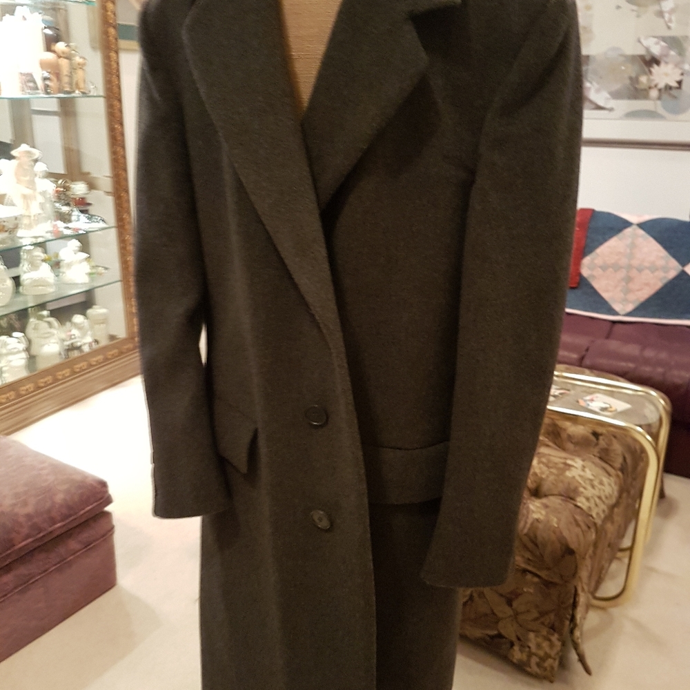 Men's Cashmere/Wool Tailored Overcoat - Picture 8 of 11